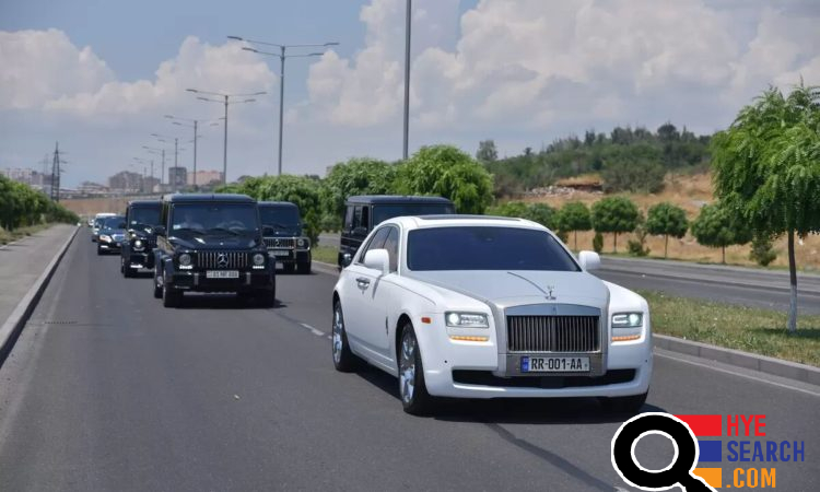 Rolls Royce Ghost - Ավտոմեքենաների վարձույթ – Rent a car in Yerevan