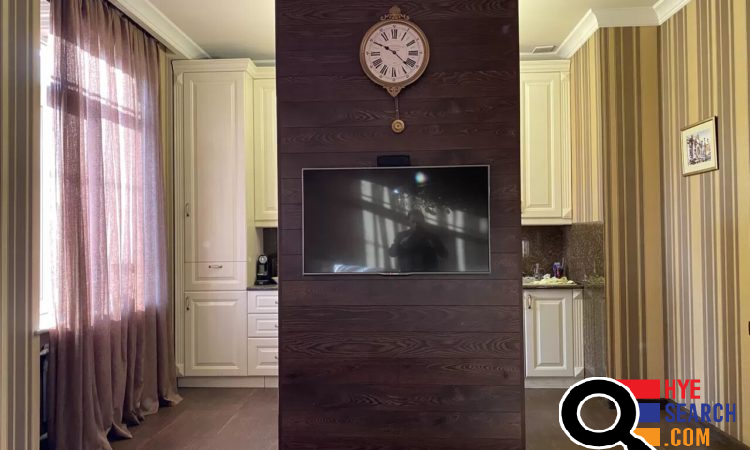 Առանց միջնորդի վարձով է տրվում 2 սենյականոց բնակարան կենտրոնում Խանջյան փողոցում