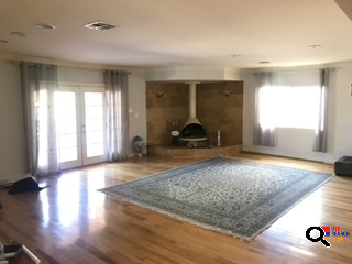 HOUSE FOR RENT in BURBANK, CA