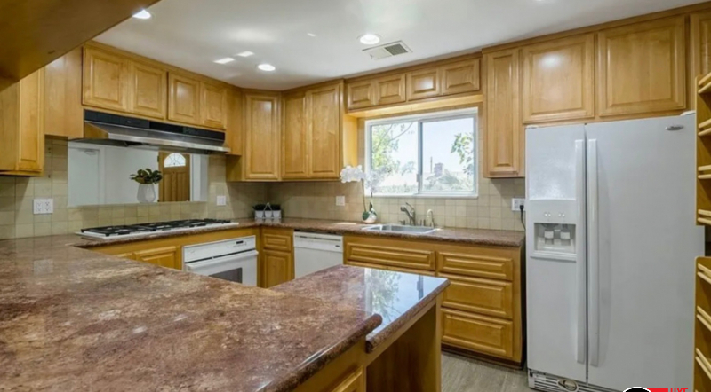 6Bed 3Bath House for Sale In Granada Hills, CA