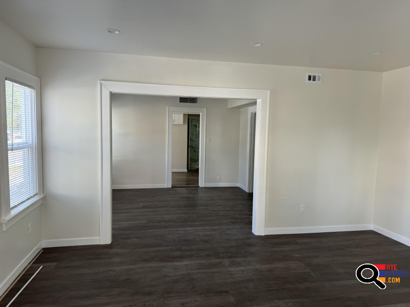 3 BD 2 BA Beautiful Completely Renovated Duplex in Heart of Glendale, CA 