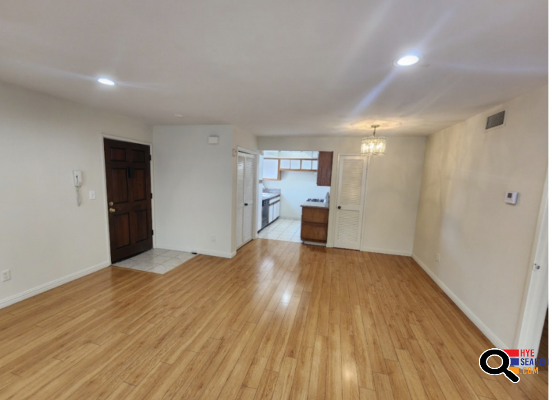 Apartment for Rent in  Glendale, CA