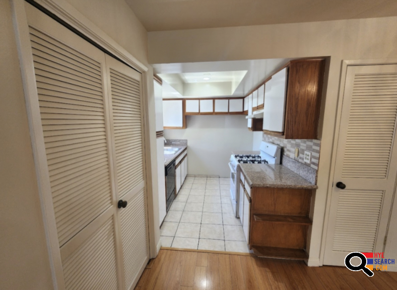 Apartment for Rent in  Glendale, CA