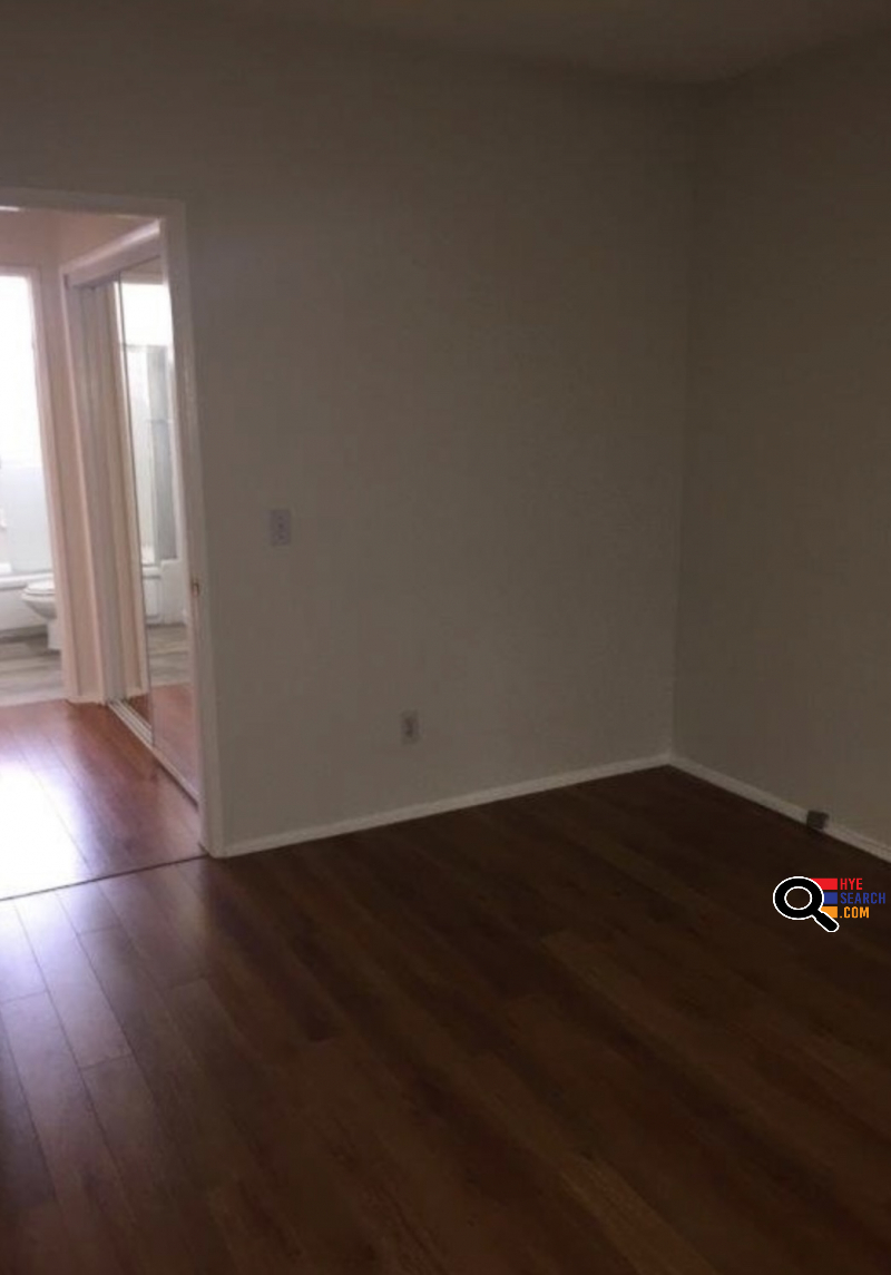 Apartment for Rent in  Glendale, CA