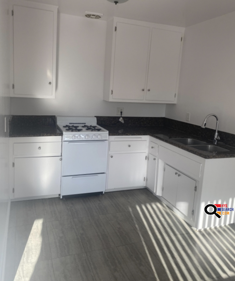  Apartment for Rent in  Glendale, CA