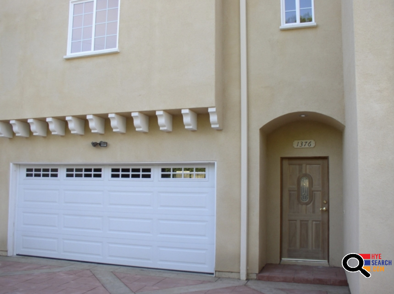 Townhouse for Rent in Glendale, CA