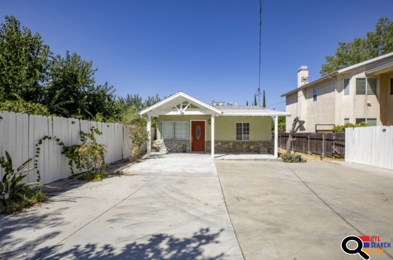  Private Gated House for Rent in Sunland, CA