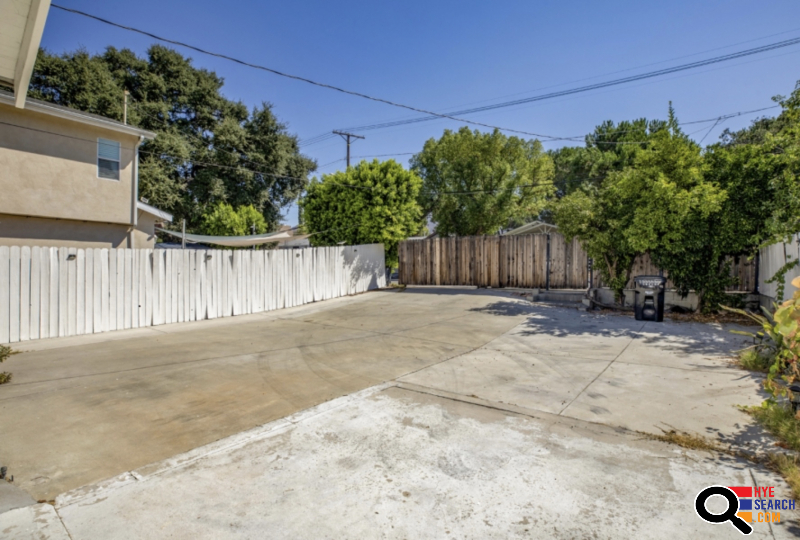  Private Gated House for Rent in Sunland, CA