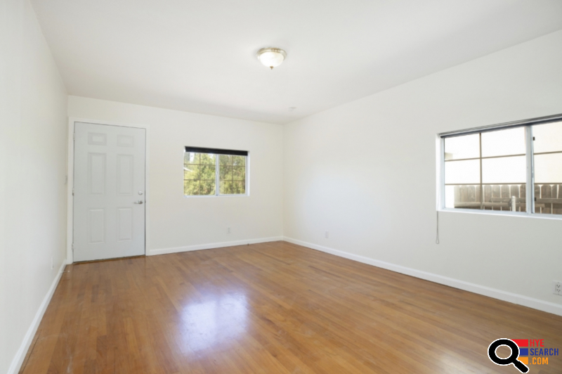  Private Gated House for Rent in Sunland, CA