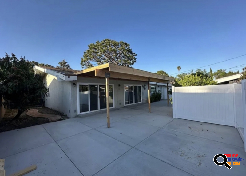 Home for Rent in  Granada Hills, CA