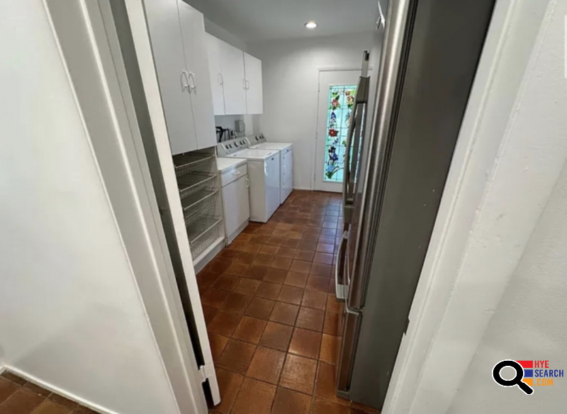 Home for Rent in  Granada Hills, CA