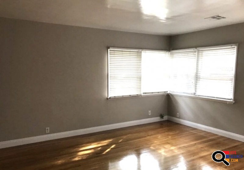 EXTRA LARGE UPDATED APARTMENT FOR RENT PLUS DEN/OFFICE in Valley Village, CA