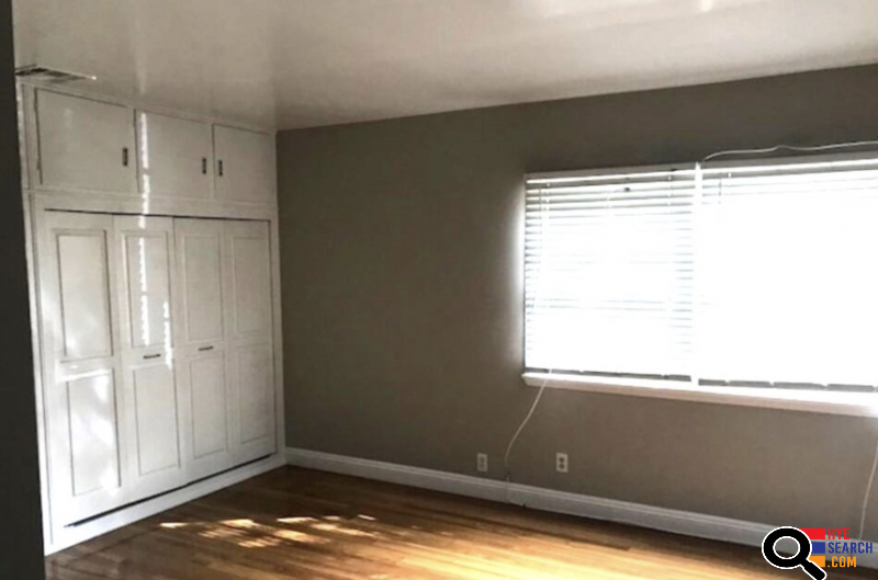 EXTRA LARGE UPDATED APARTMENT FOR RENT PLUS DEN/OFFICE in Valley Village, CA