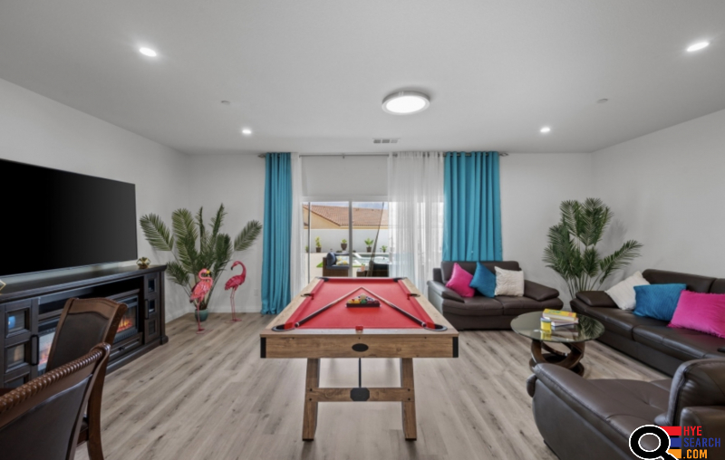 NEW: SPACIOUS BACKYARD, POOL & HOT TUB, GAMEROOM in DESERT HOT SPRINGS, CA