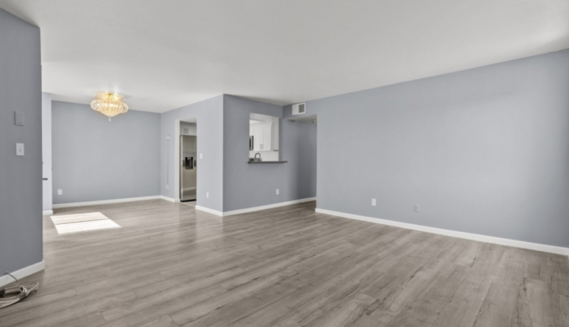  Apartment for Lease in Holywood, CA