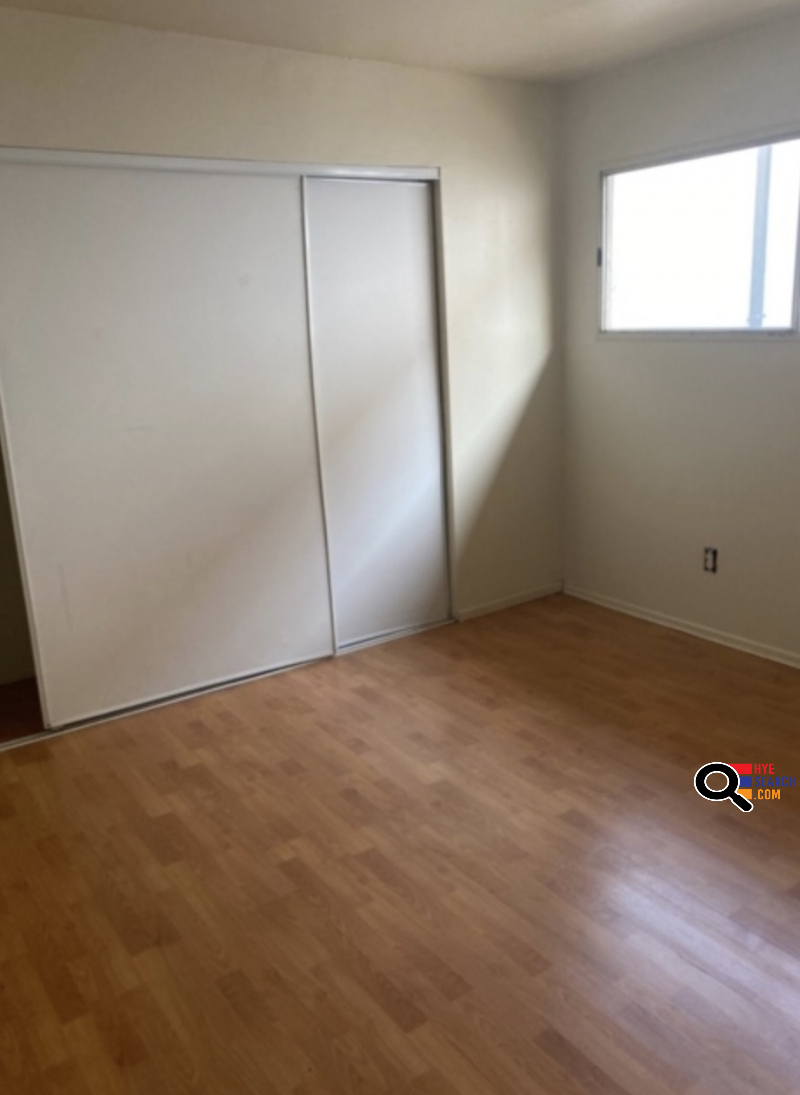 Apartment for Rent with Balcony and View in Tujunga, CA