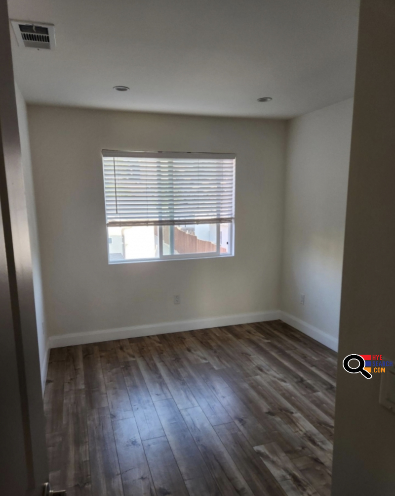  2 Houses for Rent Together in Tujunga, CA