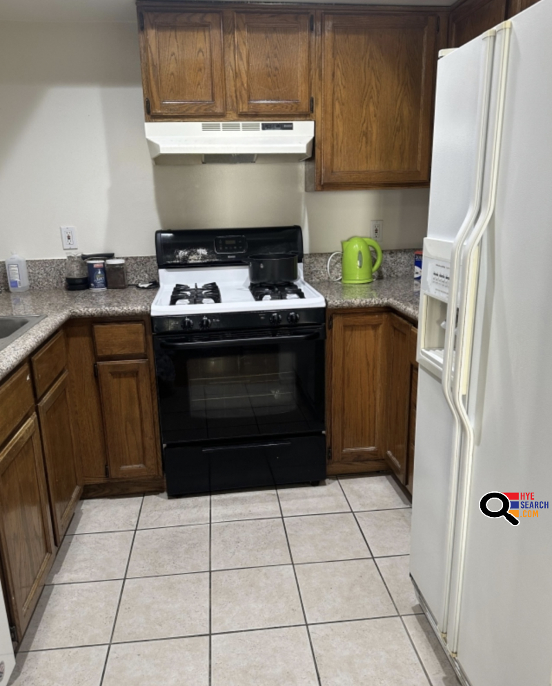  Room for Rent - ONLY Female in Glendale, CA 