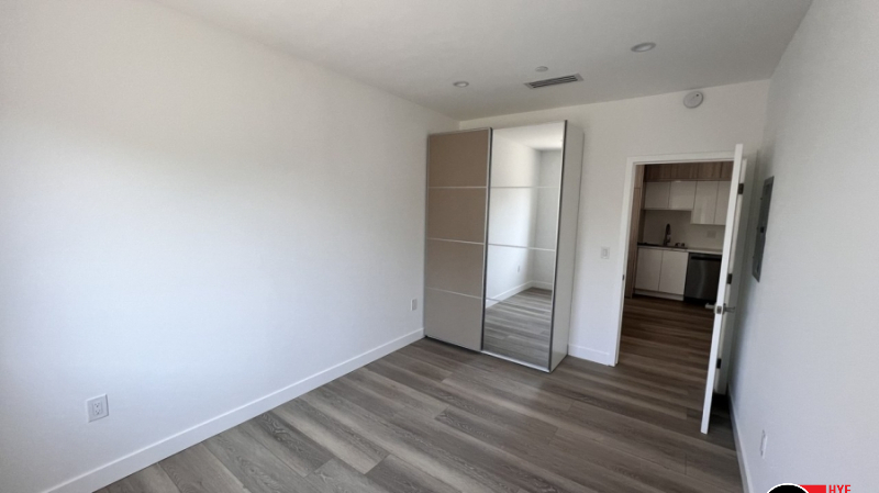 Unit for Rent in Glendale, CA
