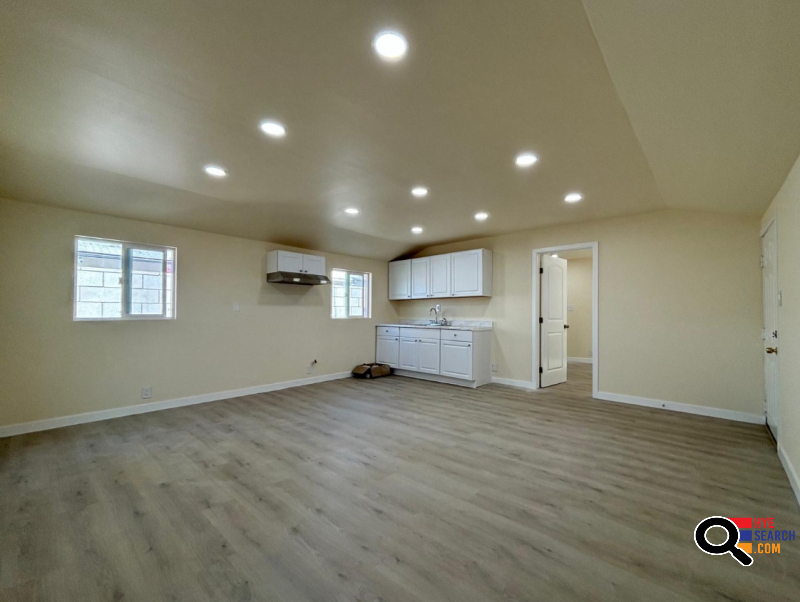 Brand-new residence for rent in Van Nuys, CA