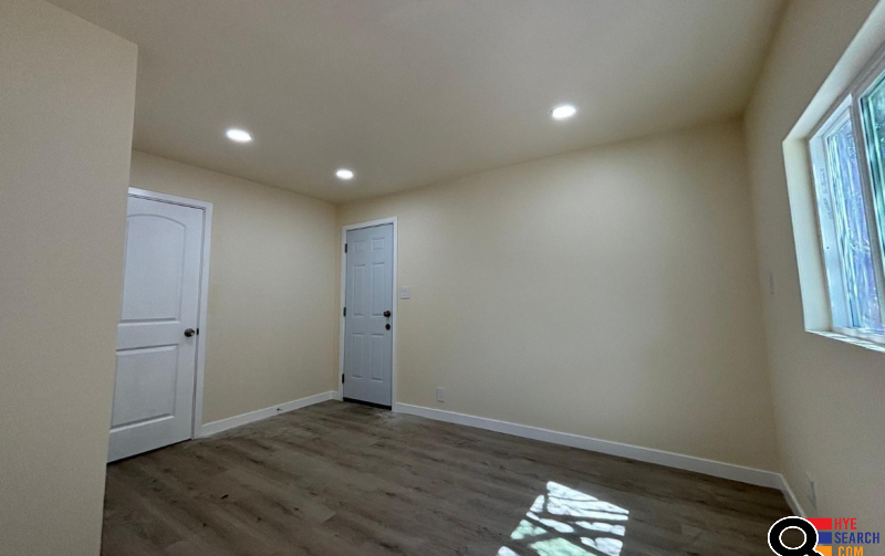 Brand-new residence for rent in Van Nuys, CA