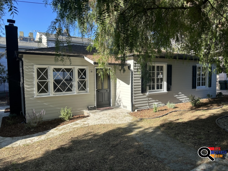 House for Rent in Burbank, CA