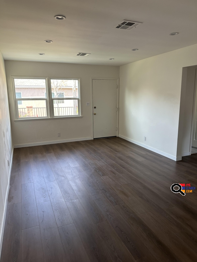 Apartment for rent in Burbank, CA