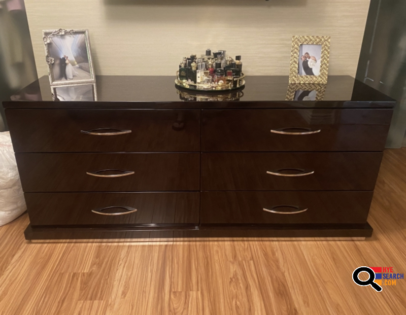 Bedroom Set for sale in Granada Hills, CA