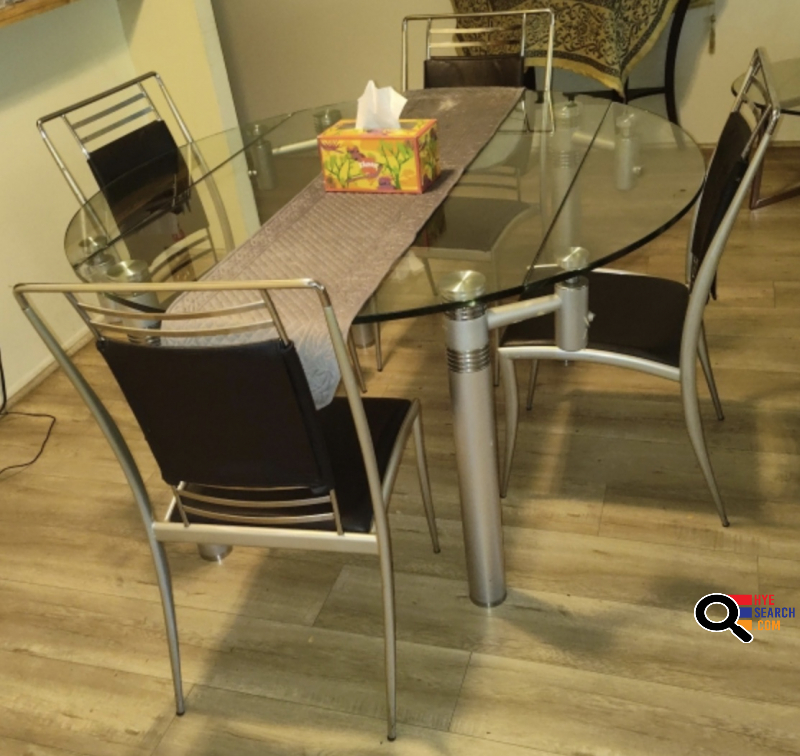 Glass Dining Table Modern with Four Chairs for Sale in Glendale, CA