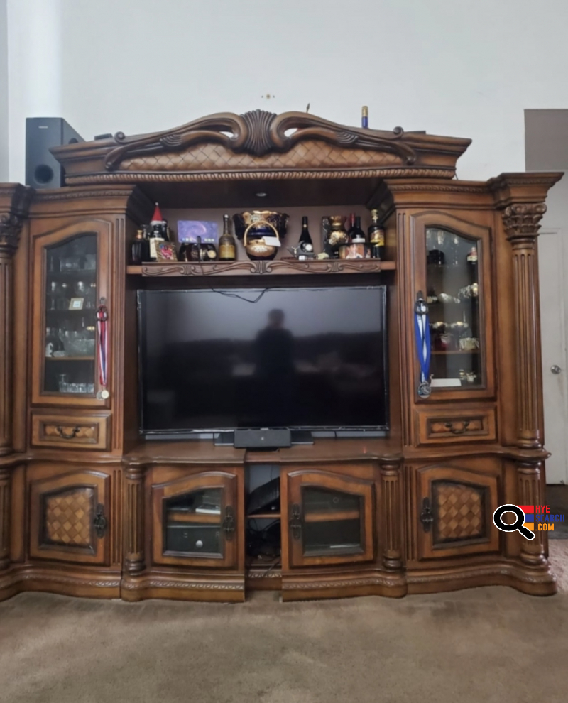 Traditional Wall Unit for sale in Los Angeles, CA