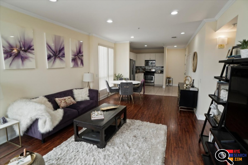 Condo for Rent in North Hollywood, CA