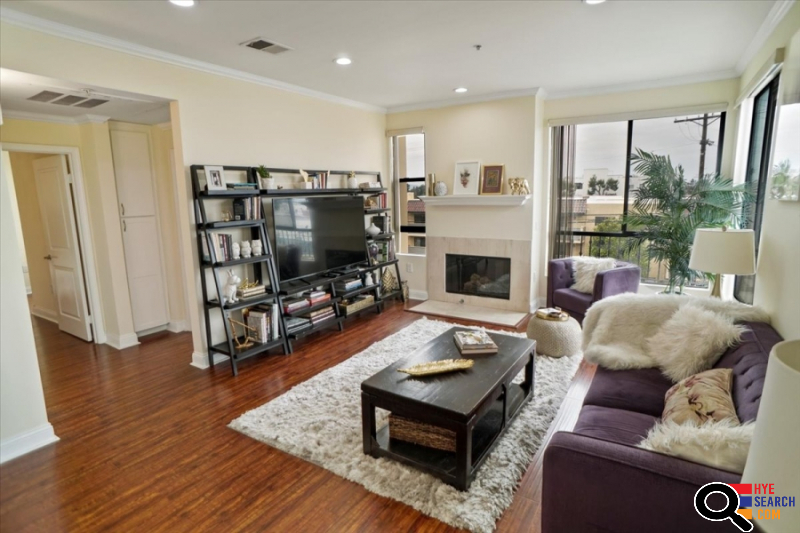 Condo for Rent in North Hollywood, CA