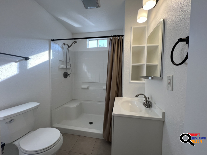 Backhouse for Rent in North Hollywood, CA