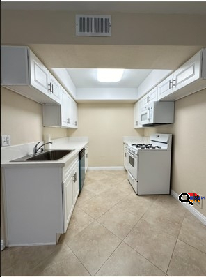Condo for Rent in North Hollywood, CA