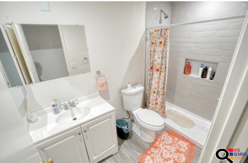  Single Family Home for Sale near Yamaava