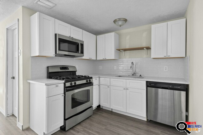 House for Rent in Van Nuys, CA