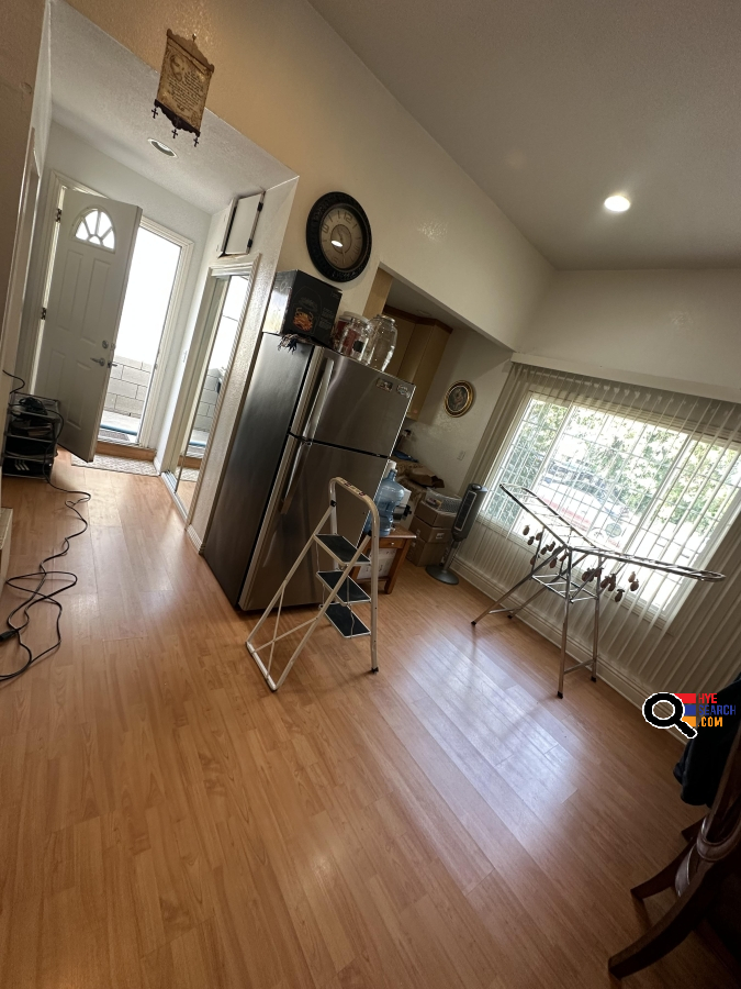 House for Rent in Van Nuys, CA