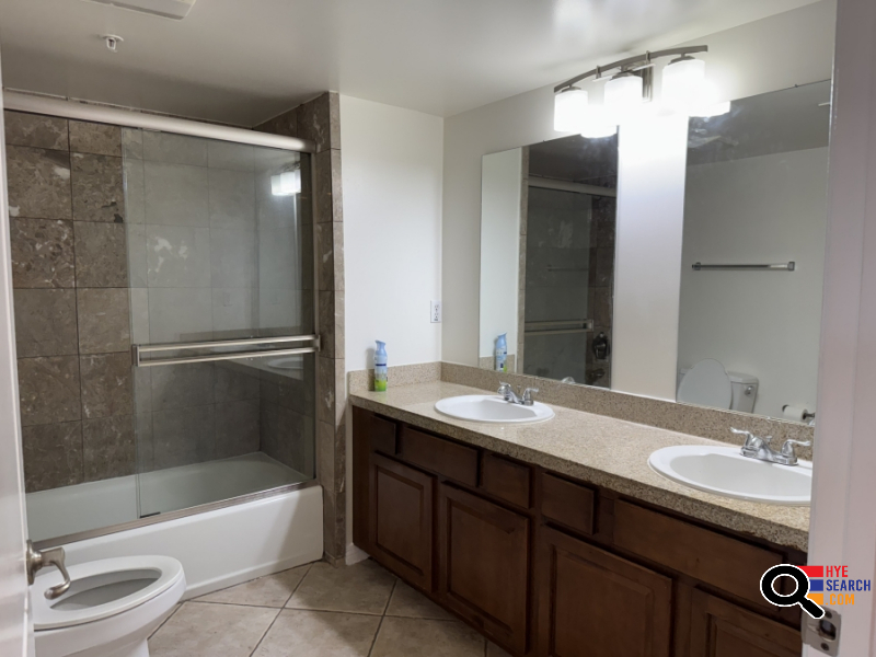  Condo for Rent in Van Nuys, CA