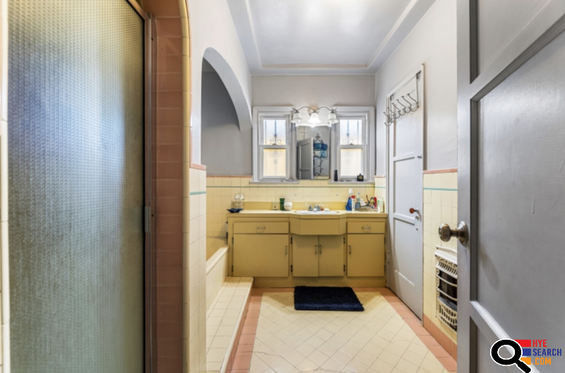 Duplex for Sale in Los Angeles, CA