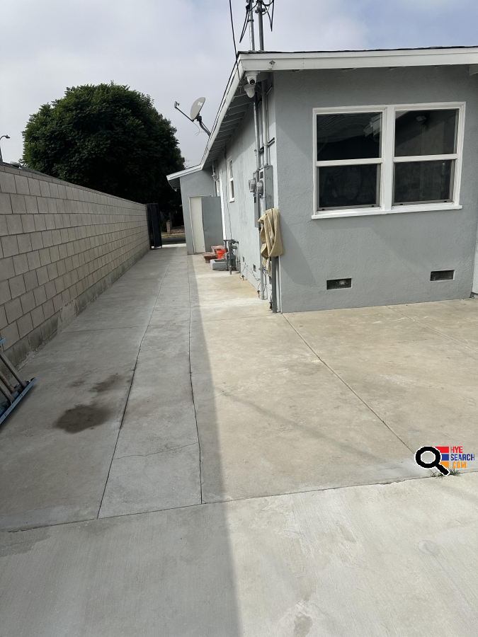  House for Rent in Granada Hills, CA