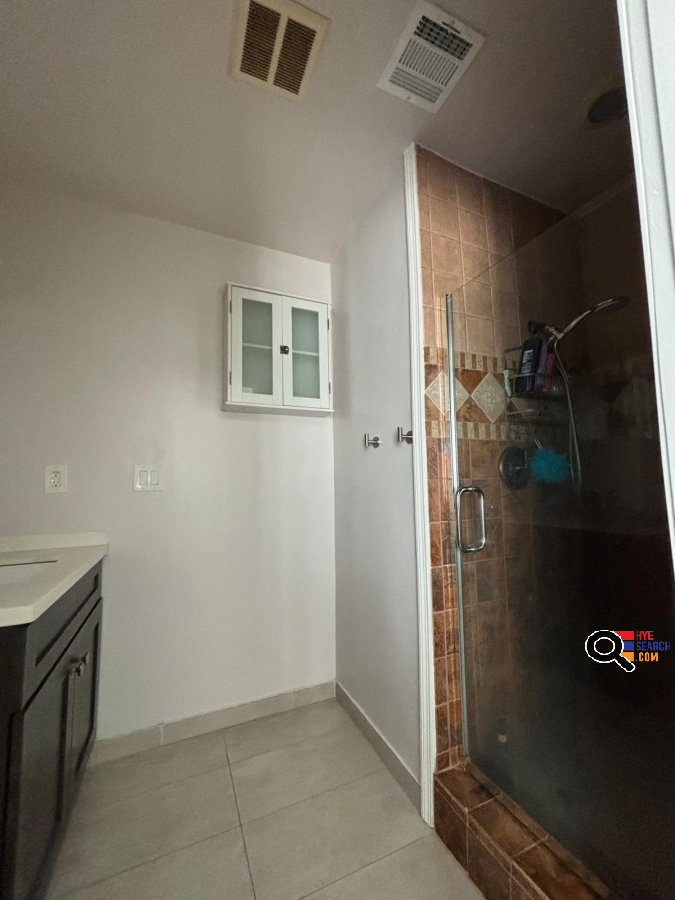  House For Rent in Granada Hills, CA