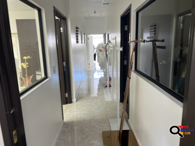  Office Space Available for Rent in Prime Location! in Glendale, CA