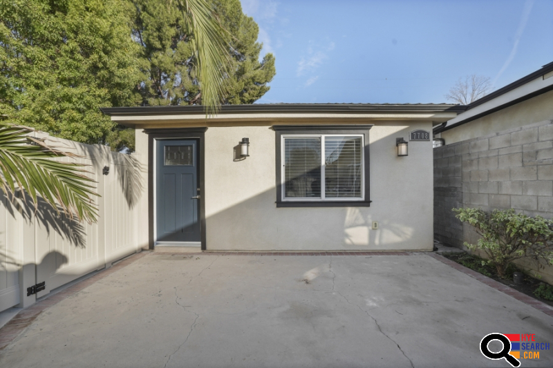 ADU for Rent, Gated, Large Private Yard, Laundry, Walk-In Closet, Gas and Water Included in Lake Balboa, CA
