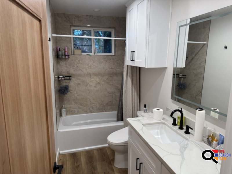  House for Rent in Northridge, CA