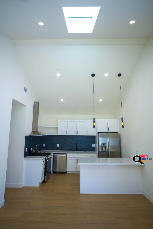  Brand New Backhouse (Has Laundry hook-ups - Solar System - Private yard ) in Winnetka, CA