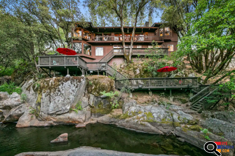  PRIVATE RIVERFRONT RESORT WITH POOL, SPA & TENNIS Los Angeles, CA