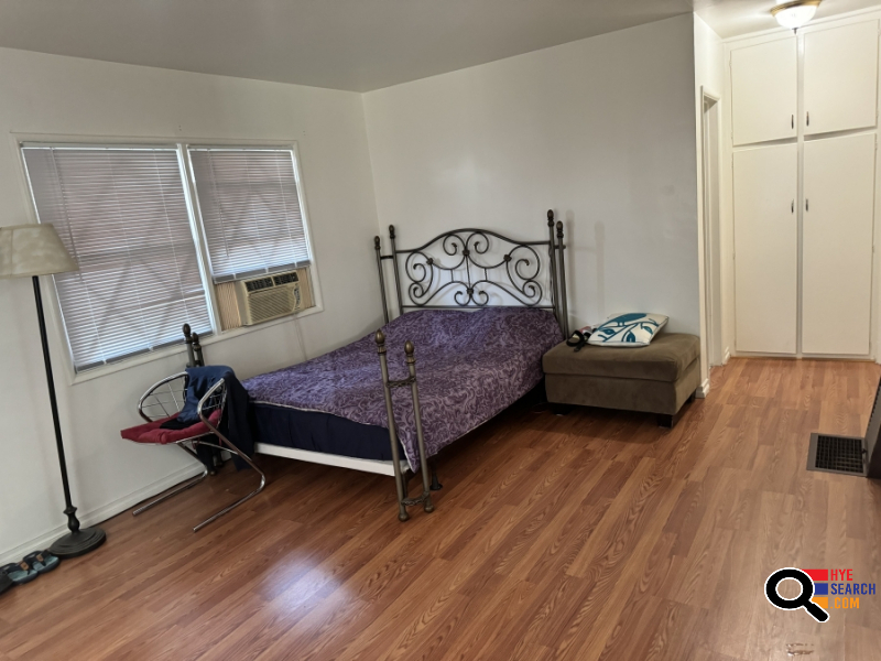 Roommate Needed in Los Angeles, CA