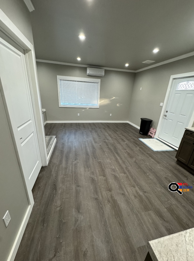  Front House for Rent in Mission Hills, CA