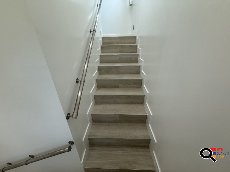 Main House for Rent in Reseda, CA