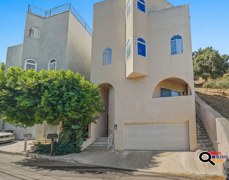 House for Sale in Tujunga, CA